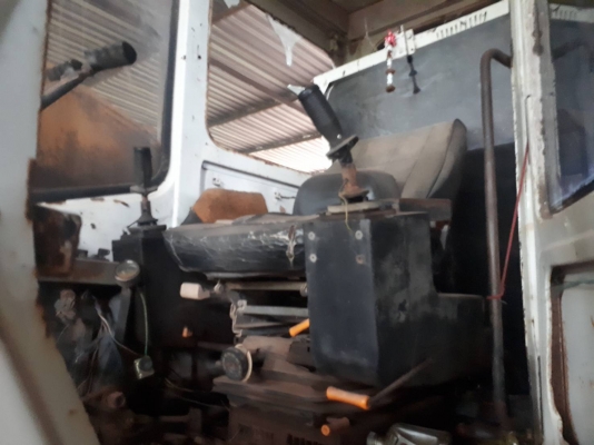 ขายรถแบคโฮ KATO HD900 ขนาดเท่ารถ 300 ราคา 380000 ขายรถแบคโฮ KATO HD900 ขนาดเท่ารถ 300 ราคา 380000