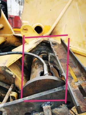 เปลี่ยนบูชโคนตั้งบูมและโคนชุดยืด เปลี่ยนเอวสวิง แก้ไขช่วงล่าง