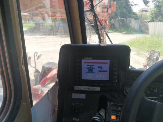 งานตรวจเช็คกระบอกยืดบูม35ตัน12ล้อมีอาการคตและสีกระบอกเป็นรอยเนื่องจากใช้งานผิดประเภท