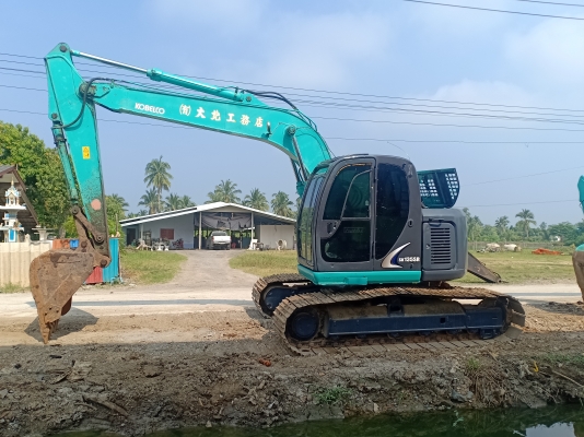 ขายจ้า..KOBELCO SK135SR YY00. เก่าใน  สภาพสวย เครื่องปั๊มแห้ง  ใช้งานมา 9,xxx ชั่วโมง เอกสารอินวอย พร้อมใช้  โทร 089-3818694 จ๊อย