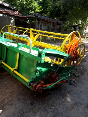 ต้องการขายรถเกี่ยวข้าวบางไทรการช่าง ต้องการขายรถเกี่ยวข้าวบางไทรการช่าง