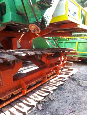 ต้องการขายรถเกี่ยวข้าวบางไทรการช่าง ต้องการขายรถเกี่ยวข้าวบางไทรการช่าง