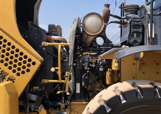 ขายรถตักล้อยาง CAT 962K ปี 2015 นำเข้าเองจากญี่ปุ่น สภาพสวยพร้อมใช้งาน มีVDOการทำงานครับ