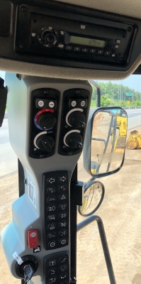 ขายรถตักล้อยาง CAT 962K ปี 2015 นำเข้าเองจากญี่ปุ่น สภาพสวยพร้อมใช้งาน มีVDOการทำงานครับ ขายรถตักล้อยาง CAT 962K ปี 2015 นำเข้าเองจากญี่ปุ่น สภาพสวยพร้อมใช้งาน มีVDOการทำงานครับ