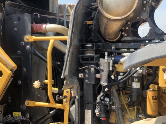 ขายรถตักล้อยาง CAT 962K ปี 2015 นำเข้าเองจากญี่ปุ่น สภาพสวยพร้อมใช้งาน มีVDOการทำงานครับ ขายรถตักล้อยาง CAT 962K ปี 2015 นำเข้าเองจากญี่ปุ่น สภาพสวยพร้อมใช้งาน มีVDOการทำงานครับ