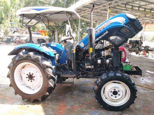 ขายแชมป์  YTO454. 4WD พร้อมผานไถ