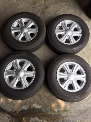 ขายล้ออีซูซุ+บริสโตน.215/70/15ปี19 ถอดป้ายแดง โทร0879050181.ส่งได้ครับ