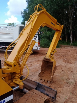 มี VDO ให้ชม.KOMATSU PC40-5 ช่วงล่างใส่ใหม่หมด ราคา 220000