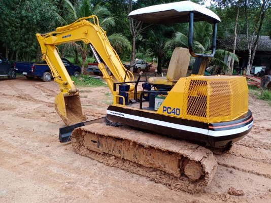 มี VDO ให้ชม.KOMATSU PC40-5 ช่วงล่างใส่ใหม่หมด ราคา 220000