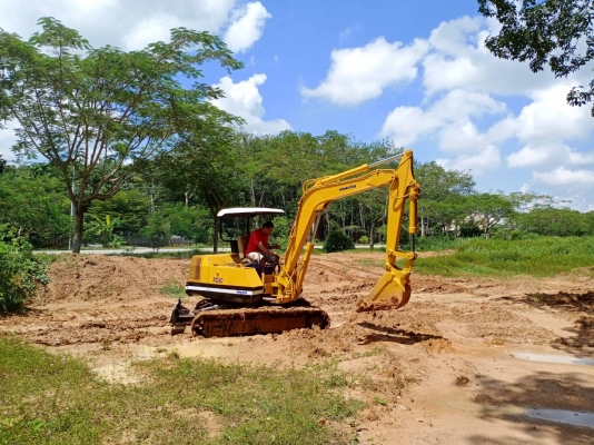 มี VDO ให้ชม.KOMATSU PC40-5 ช่วงล่างใส่ใหม่หมด ราคา 220000