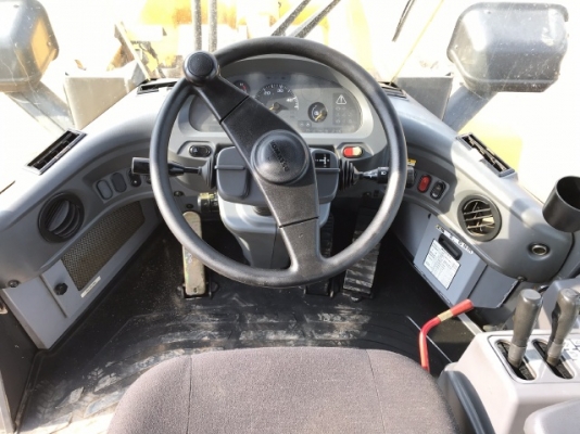 ขายรถตักล้อยาง KOMATSU WA270-6 แขนยาวพิเศษ นำเข้าเองจากญี่ปุ่น สภาพสวยพร้อมใช้งาน มีVDOการทำงานครับ