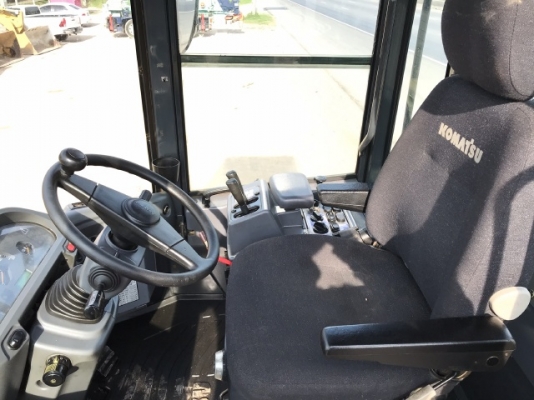 ขายรถตักล้อยาง KOMATSU WA270-6 แขนยาวพิเศษ นำเข้าเองจากญี่ปุ่น สภาพสวยพร้อมใช้งาน มีVDOการทำงานครับ