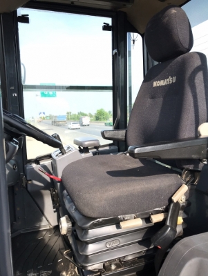 ขายรถตักล้อยาง KOMATSU WA270-6 แขนยาวพิเศษ นำเข้าเองจากญี่ปุ่น สภาพสวยพร้อมใช้งาน มีVDOการทำงานครับ