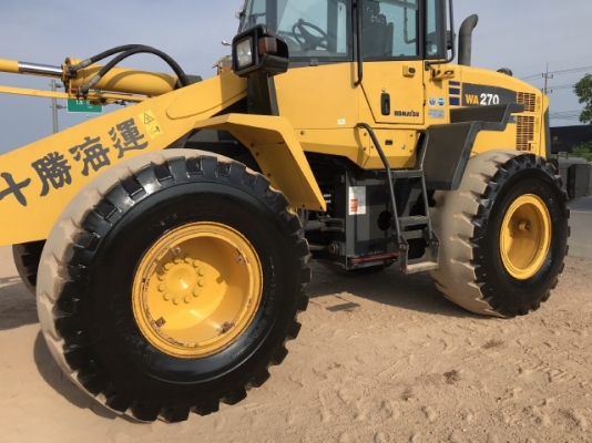 ขายรถตักล้อยาง KOMATSU WA270-6 แขนยาวพิเศษ นำเข้าเองจากญี่ปุ่น สภาพสวยพร้อมใช้งาน มีVDOการทำงานครับ