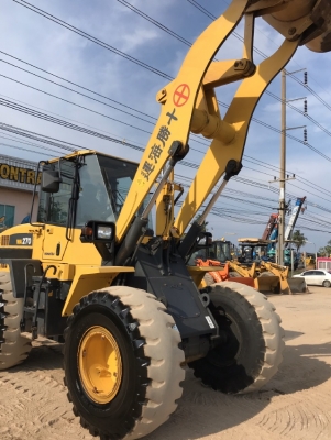 ขายรถตักล้อยาง KOMATSU WA270-6 แขนยาวพิเศษ นำเข้าเองจากญี่ปุ่น สภาพสวยพร้อมใช้งาน มีVDOการทำงานครับ