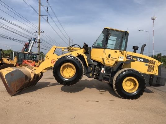 ขายรถตักล้อยาง KOMATSU WA270-6 แขนยาวพิเศษ นำเข้าเองจากญี่ปุ่น สภาพสวยพร้อมใช้งาน มีVDOการทำงานครับ