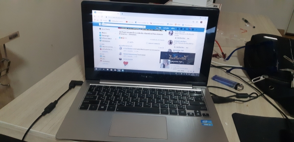 asus x202e ทัสกรีน
