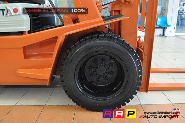 ขายรถโฟล์คลิฟท์มือสอง TOYOTA รุ่น 4FG25-21140 นำเข้าจากประเทศญี่ปุ่น 100\% ไม่เคยใช้งานในไทย