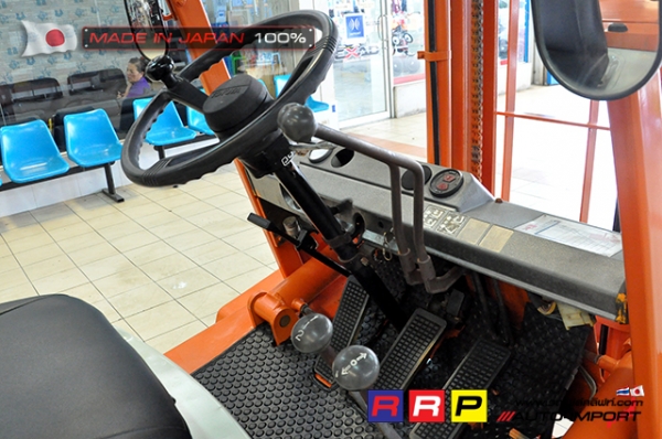 ขายรถโฟล์คลิฟท์มือสอง TOYOTA รุ่น 4FG25-21140 นำเข้าจากประเทศญี่ปุ่น 100\% ไม่เคยใช้งานในไทย