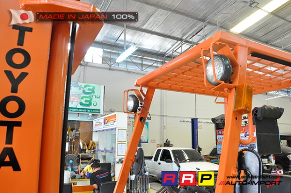 ขายรถโฟล์คลิฟท์มือสอง TOYOTA รุ่น 4FG25-21140 นำเข้าจากประเทศญี่ปุ่น 100\% ไม่เคยใช้งานในไทย