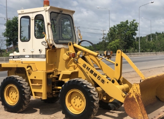 ขายรถตักล้อยาง KOMATSU 505 (เทียบเท่า WA70) (1,XXX ชั่วโมง) นำเข้าเองจากญี่ปุ่น สภาพสวยพร้อม  มีVDOการทำงานครับ