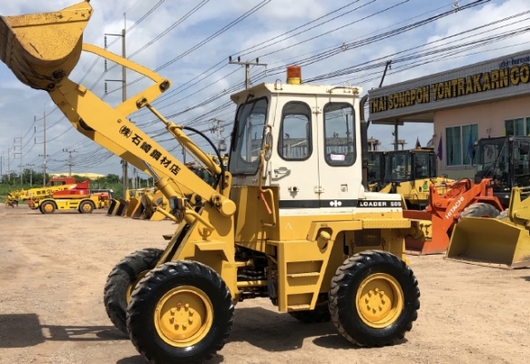 ขายรถตักล้อยาง KOMATSU 505 (เทียบเท่า WA70) (1,XXX ชั่วโมง) นำเข้าเองจากญี่ปุ่น สภาพสวยพร้อม  มีVDOการทำงานครับ