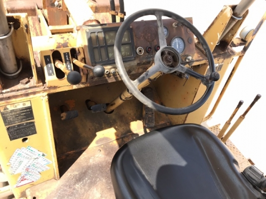 ขายรถตักล้อยาง KOMATSU 515 นำเข้าเองจากญี่ปุ่น สภาพสวยพร้อมใช้ มีVDOการทำงานครับ