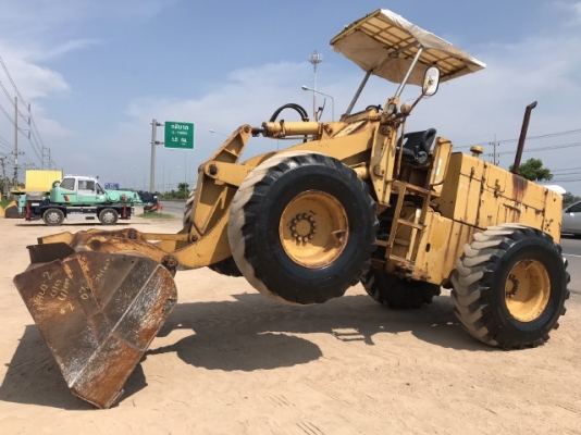 ขายรถตักล้อยาง KOMATSU 515 นำเข้าเองจากญี่ปุ่น สภาพสวยพร้อมใช้ มีVDOการทำงานครับ