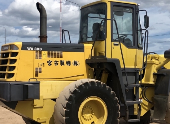 ขายรถตักล้อยาง KOMATSU WA300-3E นำเข้าเองจากญี่ปุ่น สภาพสวยพร้อมใช้ มีVDOการทำงานครับ