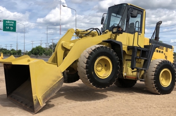 ขายรถตักล้อยาง KOMATSU WA300-3E นำเข้าเองจากญี่ปุ่น สภาพสวยพร้อมใช้ มีVDOการทำงานครับ