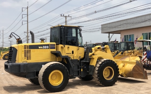 ขายรถตักล้อยาง KOMATSU WA320-6 รถนอกนำเข้าเองจากญี่ปุ่น สภาพสวยพร้อมใช้ มีVDOการทำงานครับ