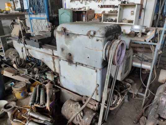 เครื่องกลึง สภาพพร้อมใช้งาน เครื่องกลึง สภาพพร้อมใช้งาน