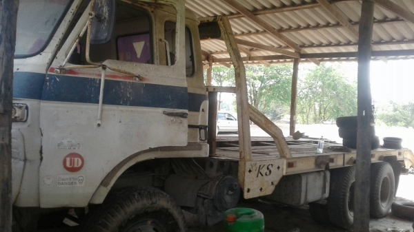 ขายแพคคู่PC200-5 ไฟตัดเอกสารอินวอยพร้อมเทเลอร์นิสสัน CW41 2เพลารถพร้อมใช้ราคา 650,000