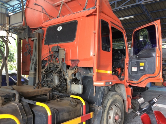 ขายเฉพาะหัว สิบล้อหัวลากISUZU DEGA270 ยูโรทู. เปลี่ยนเครื่องใหม่เป็น320แรง