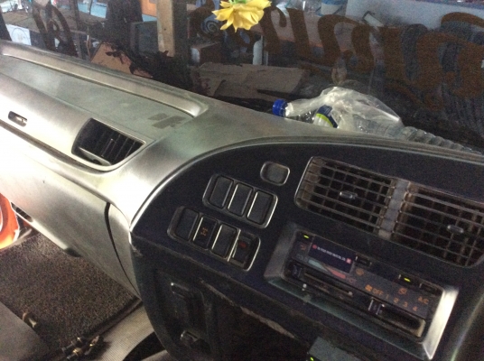 ขายเฉพาะหัว สิบล้อหัวลากISUZU DEGA270 ยูโรทู. เปลี่ยนเครื่องใหม่เป็น320แรง
