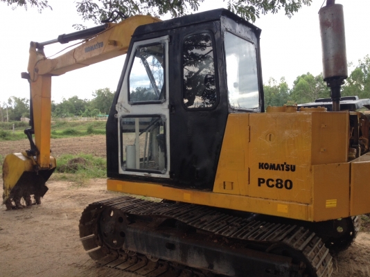 ขายรถขุด komatsu สภาพดี 082-180-8504