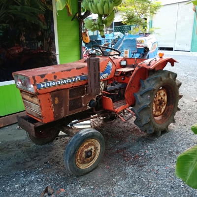 รถไถ hinomoto ตัวเปล่าขนาด 20 แรงสภาพเครื่องยนต์ดี