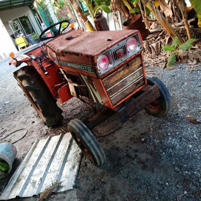 รถไถ hinomoto ตัวเปล่าขนาด 20 แรงสภาพเครื่องยนต์ดี