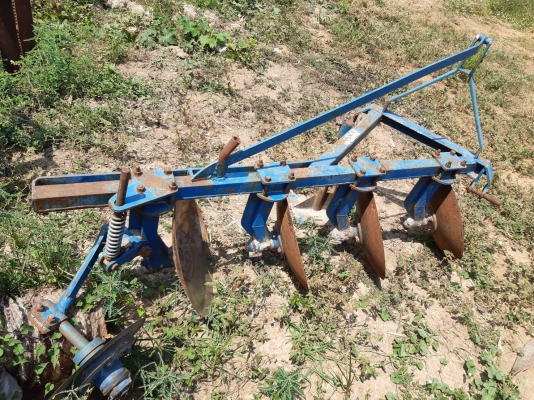 ผานบุกเบิก4ใบสภาพสวยพร้อมใช้กันเลยคับ ผานบุกเบิก4ใบสภาพสวยพร้อมใช้กันเลยคับ