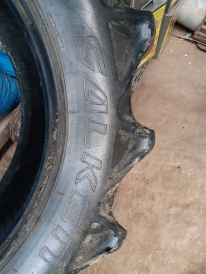 ยางรถไถขอบ12.4.24สภาพดีสวยพร้อมใช้สนใจสอบถามมาคับ ยางรถไถขอบ12.4.24สภาพดีสวยพร้อมใช้สนใจสอบถามมาคับ