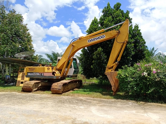 ขายรถแบคโฮ DAEWOO DH220LC-/// ราคา 450000