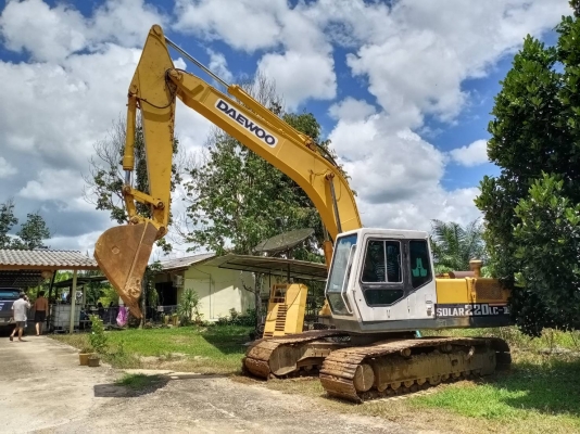 มี VDO ให้ชม. DAEWOO DH220LC-/// ราคา 450000