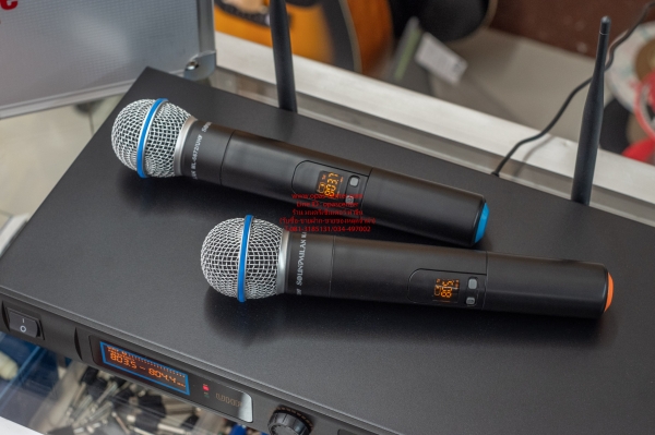 ไมค์ลอยคู่ ยี่ห้อ Sound Milan รุ่น ML-6672 ระบบ UHF ของใหม่ อย่างดี พร้อมกล่องเหล็ก คุณภาพเยี่ยม ราค
