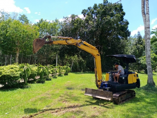 ขายรถแบคโฮ มิตซุ 30 ปั๊มนิ้ว คอลโทรลสั้น ราคา 200000