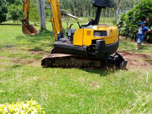 ขายรถแบคโฮ มิตซุ 30 ปั๊มนิ้ว คอลโทรลสั้น ราคา 200000