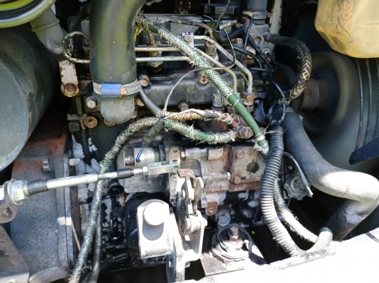 ขายรถแบคโฮ มิตซุ 30 ปั๊มนิ้ว คอลโทรลสั้น ราคา 200000