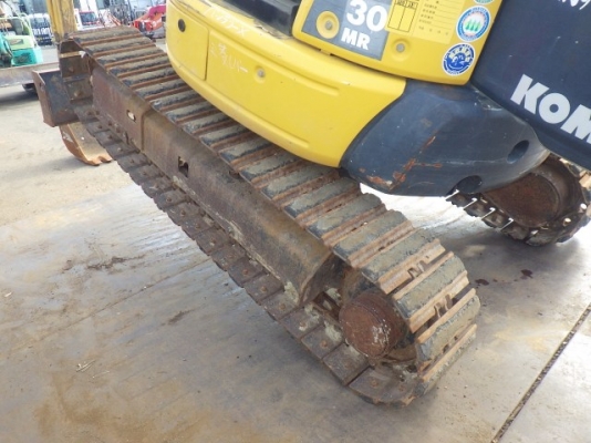 ขายรถขุดนำเข้าจากประเทศญี่ปุ่น komatsu pc30mr-2 แทรกเหล็ก ใบมีดดัน สนใจติดต่อสอบถาม 0923309229 อีด