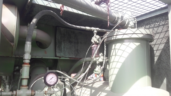 ขายปั้มลม Sullair รุ่น H1300 เครื่อง CAT 3406T  475 แรงม้า ลม 10.3 บาร์ 1300 cfm 150PSIG ปั้มลมสกรูสภาพสวย นำเข้าจากญี่ปุ่น ขายถูกครับ เน้นโทร.084-5424150