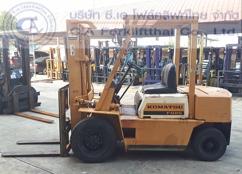 ขาย รถโฟล์คลิฟท์ KOMATSU รุ่น FD25-10