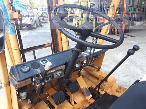 ขาย รถโฟล์คลิฟท์ KOMATSU รุ่น FD25-10